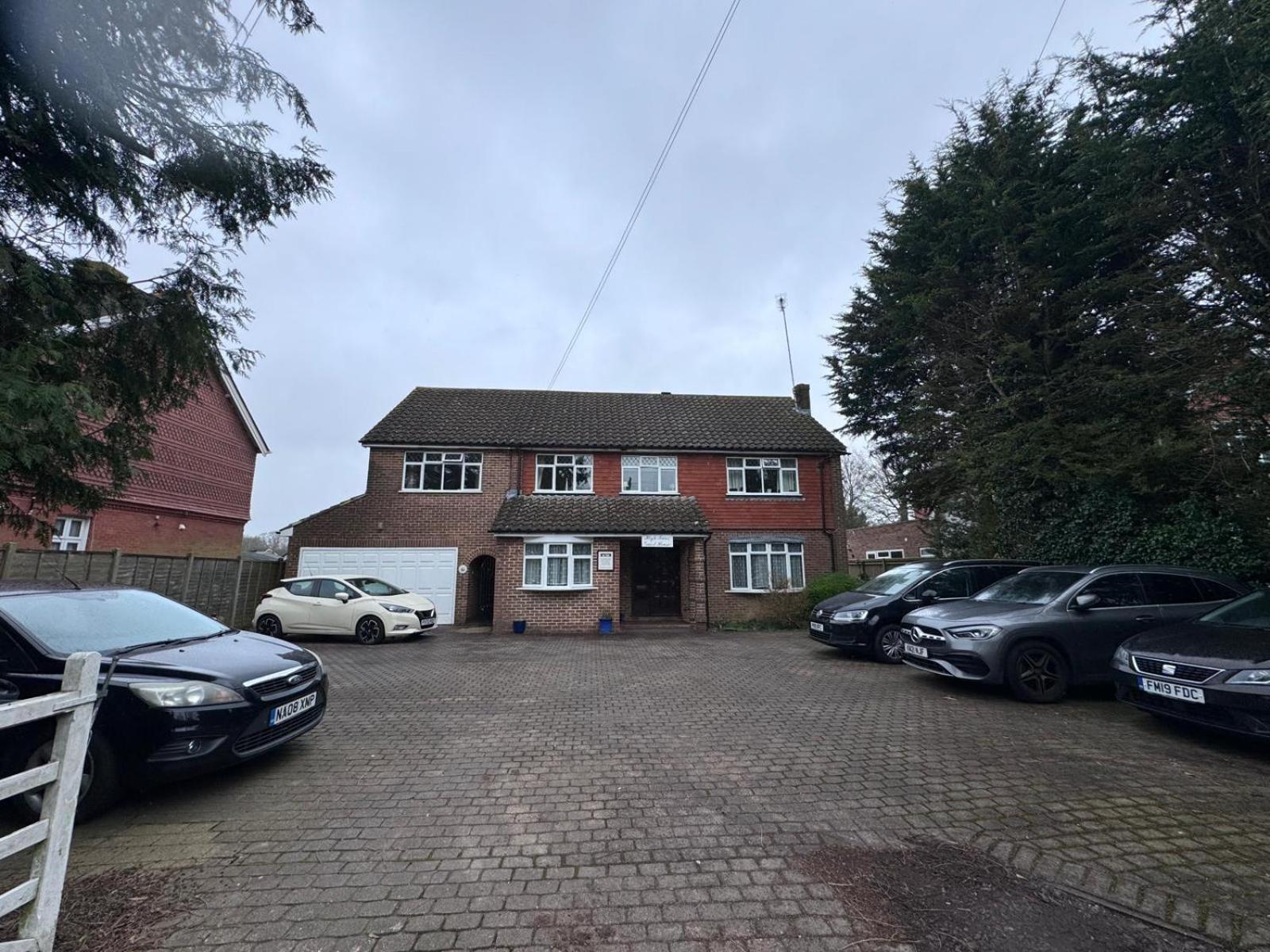 High Trees Guest House Gatwick Horley Zewnętrze zdjęcie