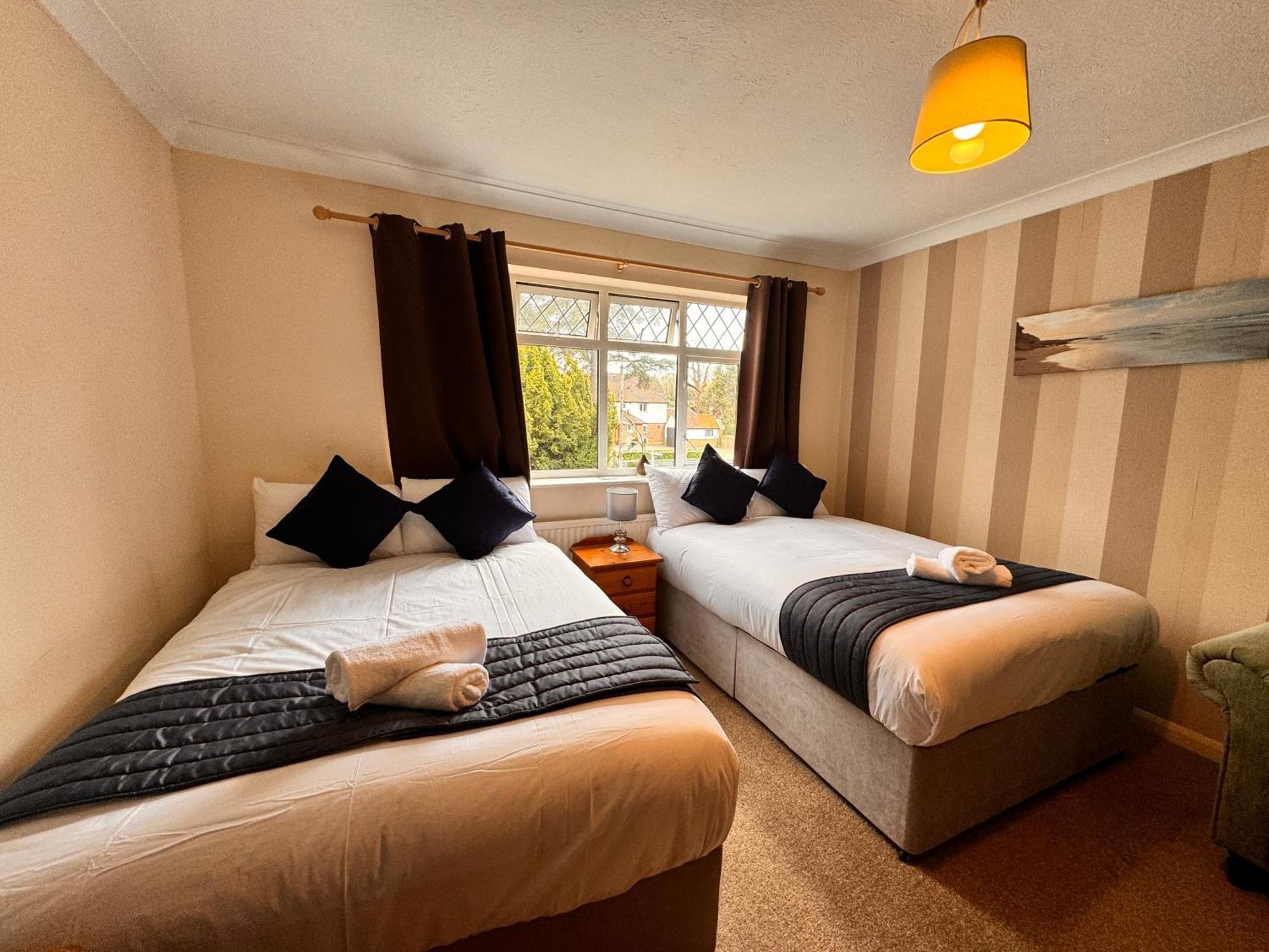 High Trees Guest House Gatwick Horley Zewnętrze zdjęcie