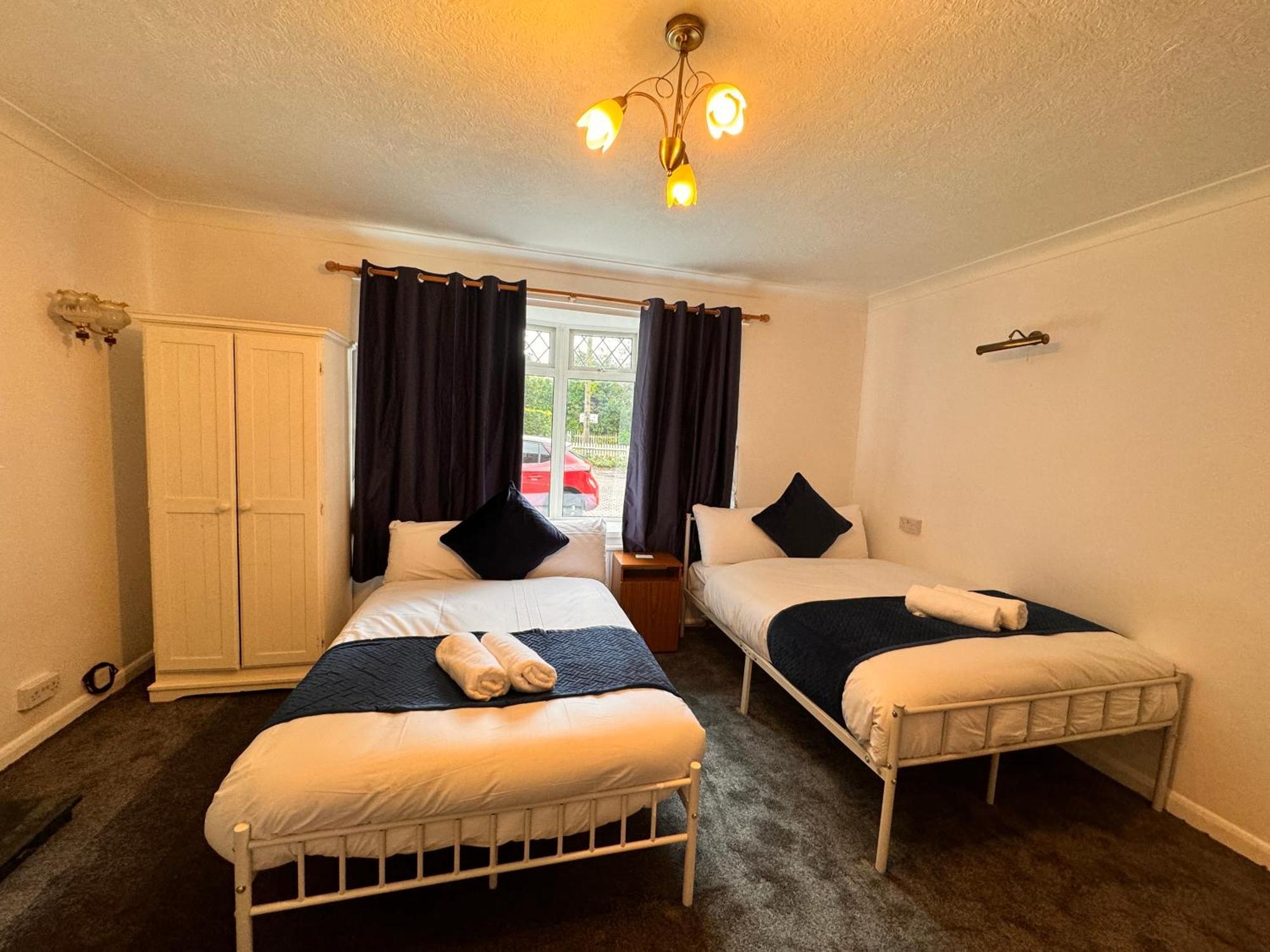 High Trees Guest House Gatwick Horley Zewnętrze zdjęcie