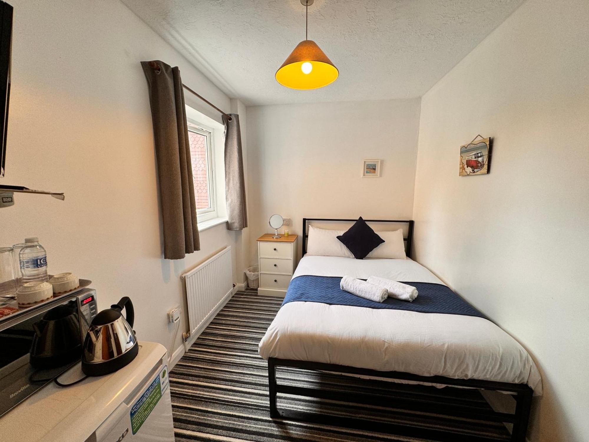 High Trees Guest House Gatwick Horley Zewnętrze zdjęcie