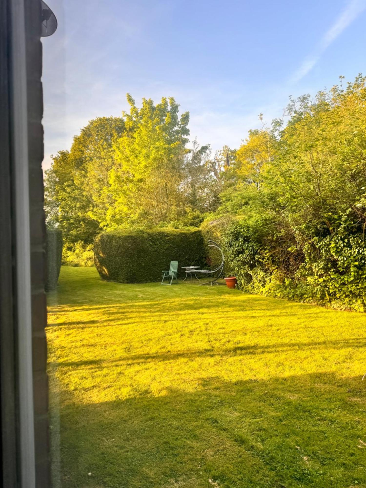 High Trees Guest House Gatwick Horley Zewnętrze zdjęcie