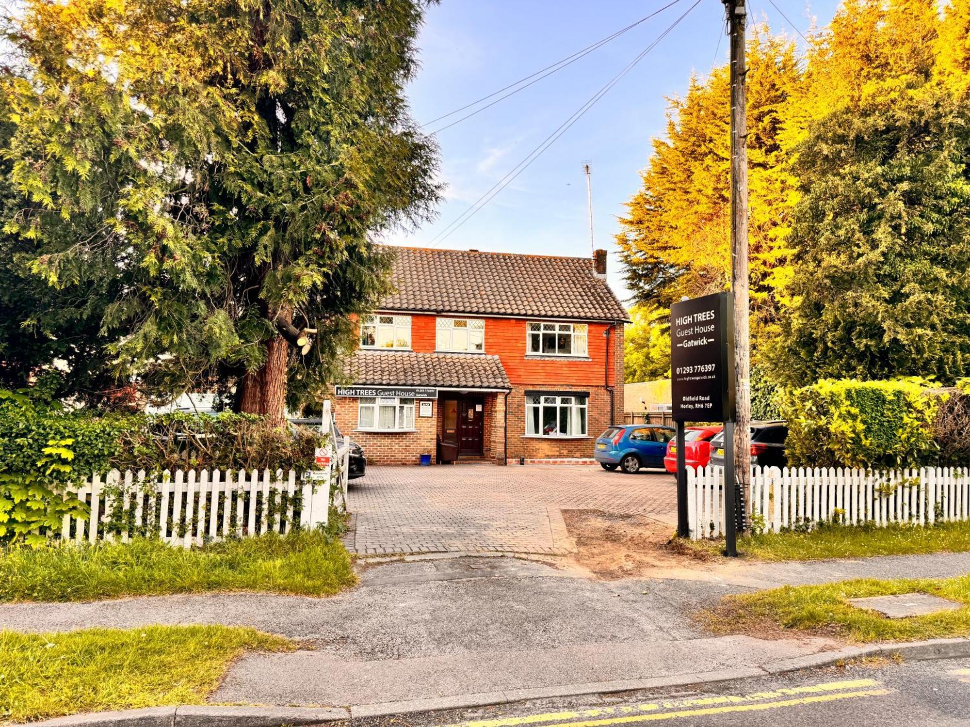 High Trees Guest House Gatwick Horley Zewnętrze zdjęcie