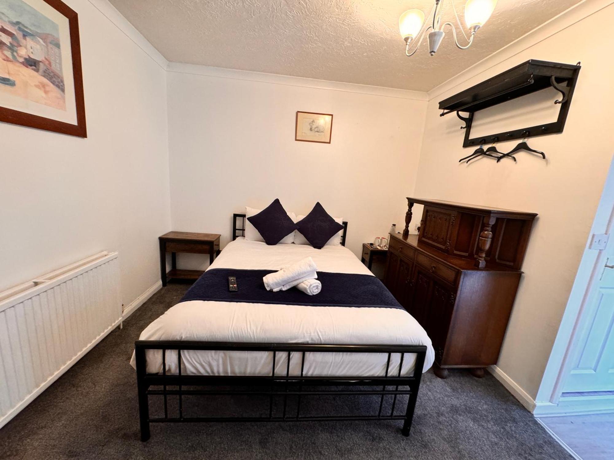 High Trees Guest House Gatwick Horley Zewnętrze zdjęcie