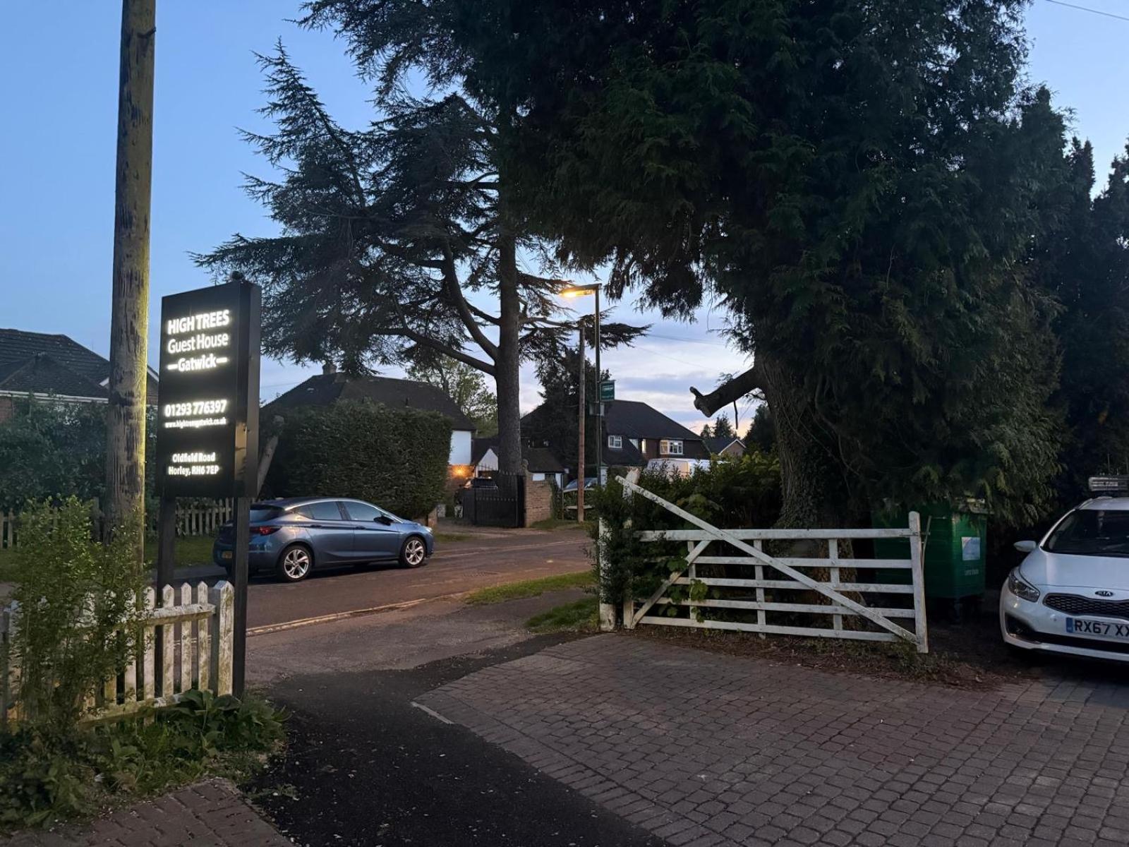 High Trees Guest House Gatwick Horley Zewnętrze zdjęcie